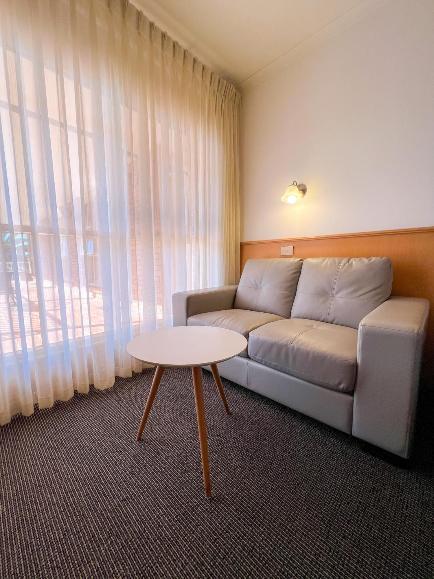 Summerhill Motor Inn (Adults Only) 메림불라 외부 사진