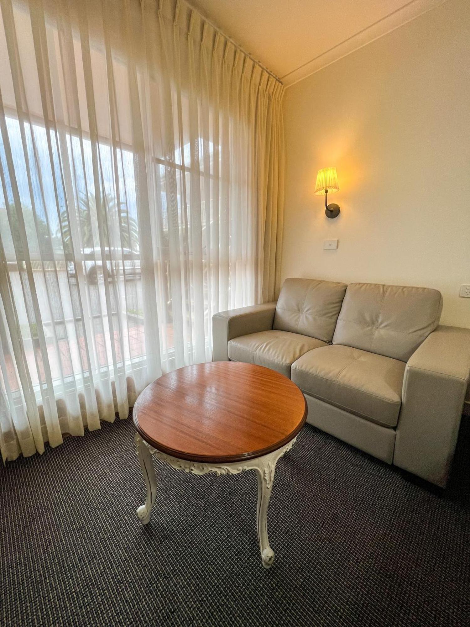 Summerhill Motor Inn (Adults Only) 메림불라 외부 사진