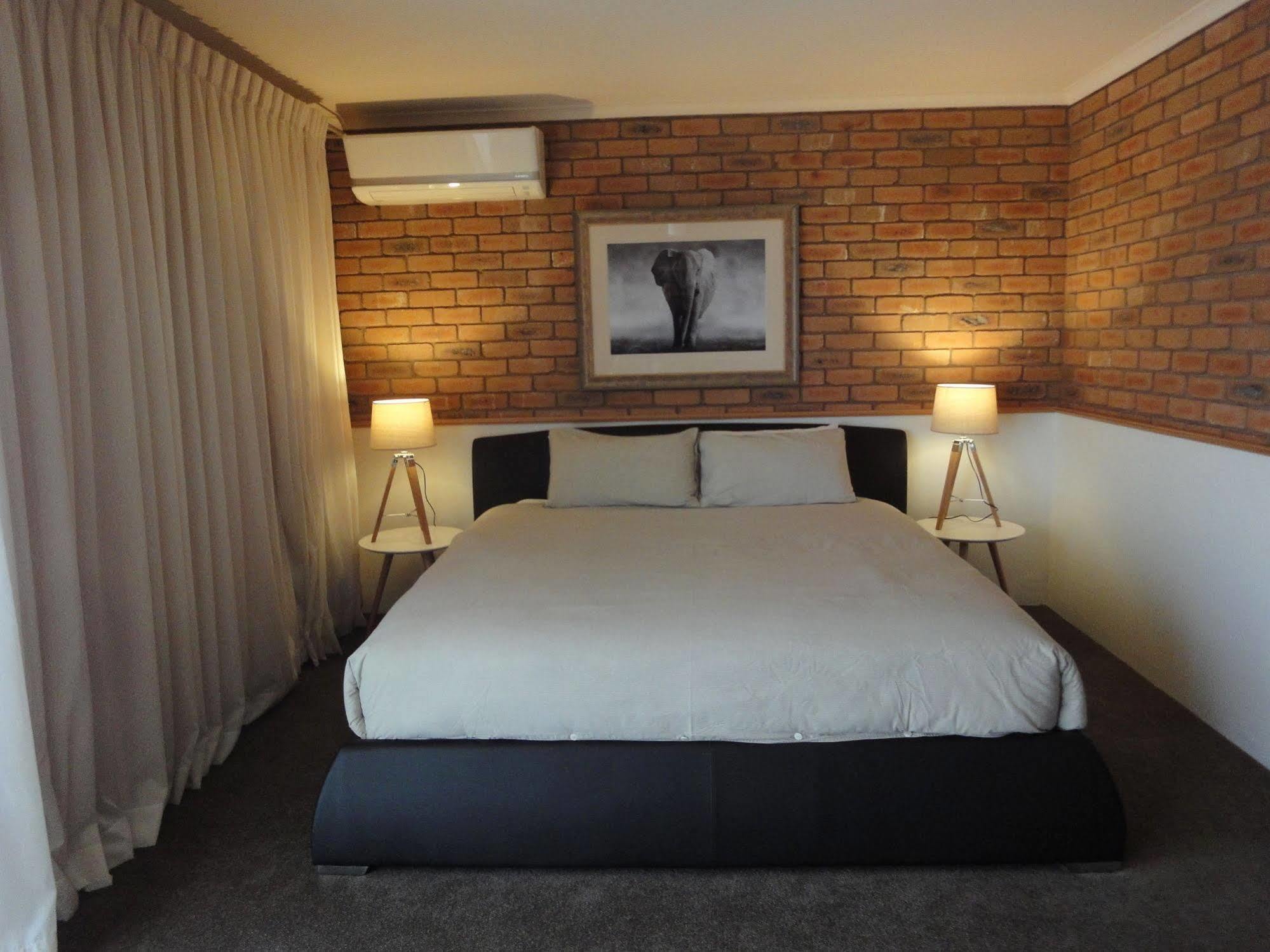 Summerhill Motor Inn (Adults Only) 메림불라 외부 사진