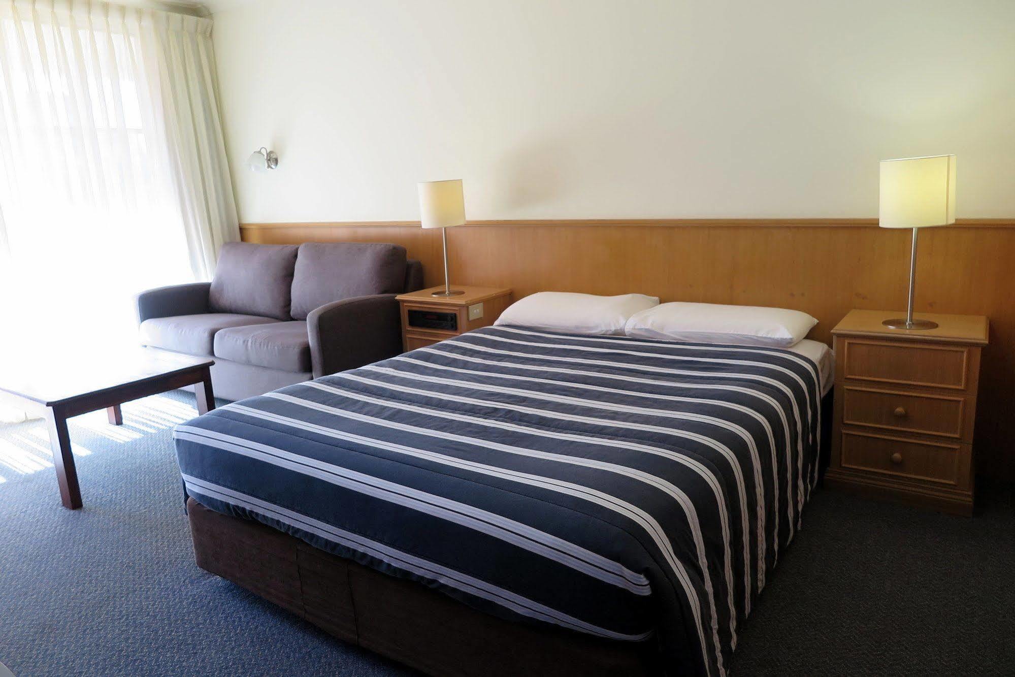 Summerhill Motor Inn (Adults Only) 메림불라 외부 사진