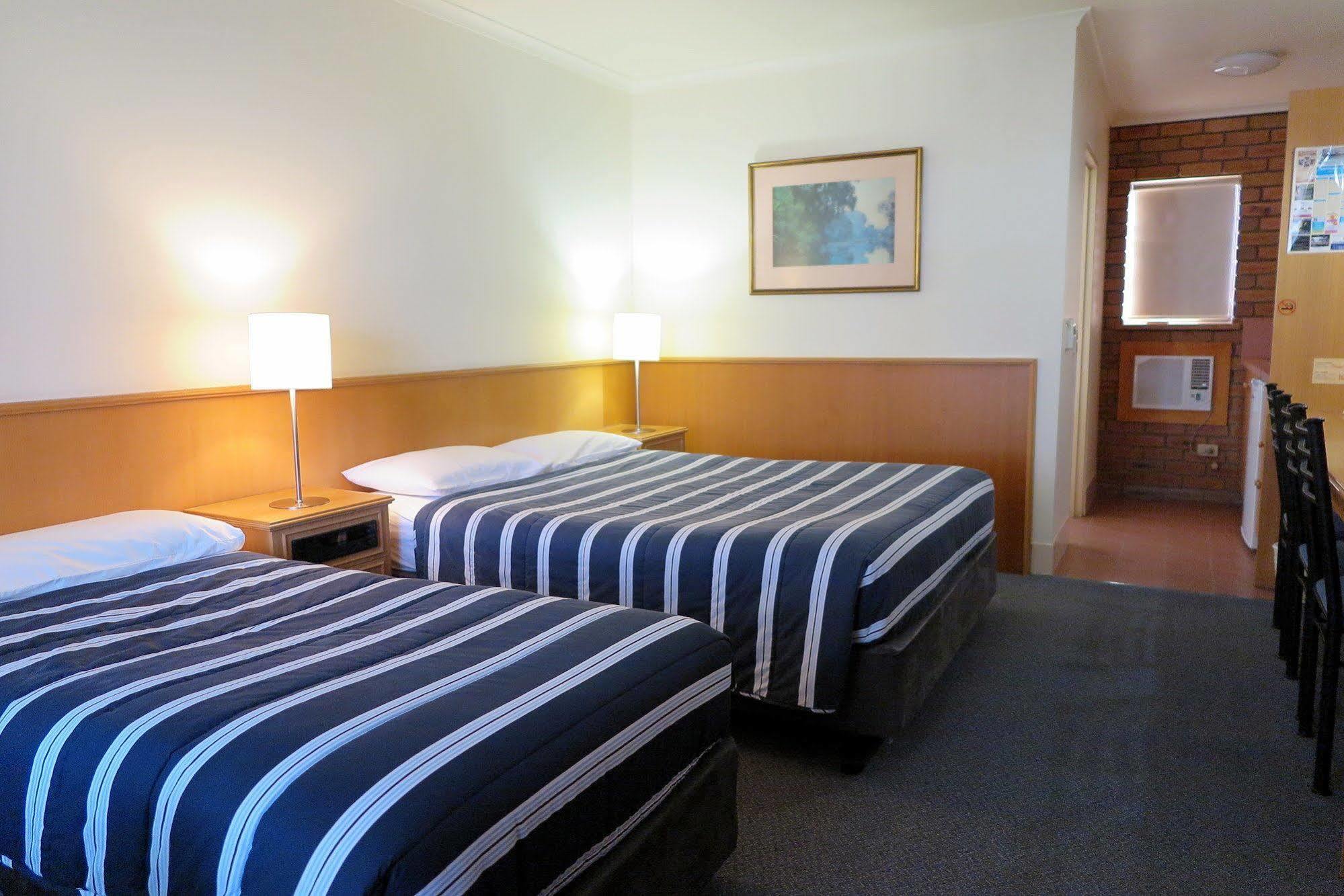 Summerhill Motor Inn (Adults Only) 메림불라 외부 사진
