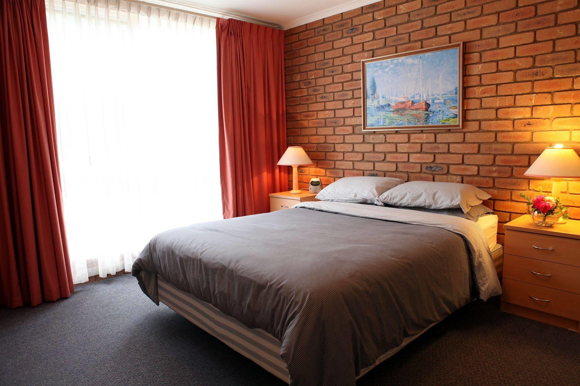 Summerhill Motor Inn (Adults Only) 메림불라 외부 사진